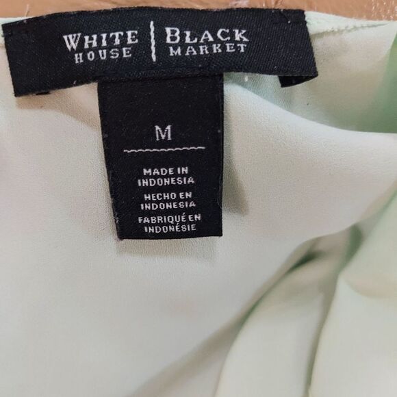 White House Black Market flowy sleeveless blouse size medium - Picture 4 of 8